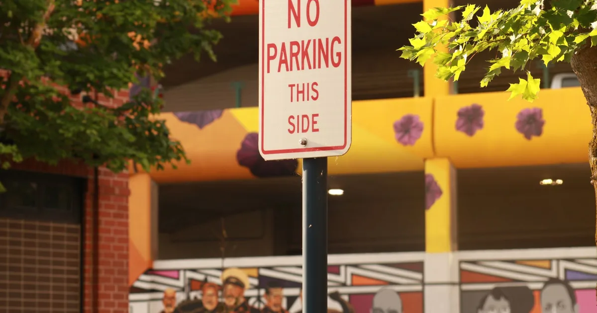 Parking Signs Guide in Seattle, Washington — car parking spaces and facilities