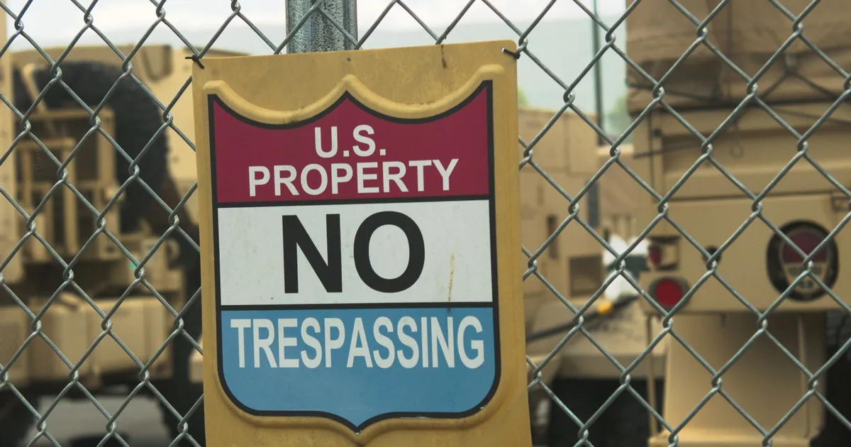 Parking Signs Guide in Ludlow, Illinois — car parking spaces and facilities