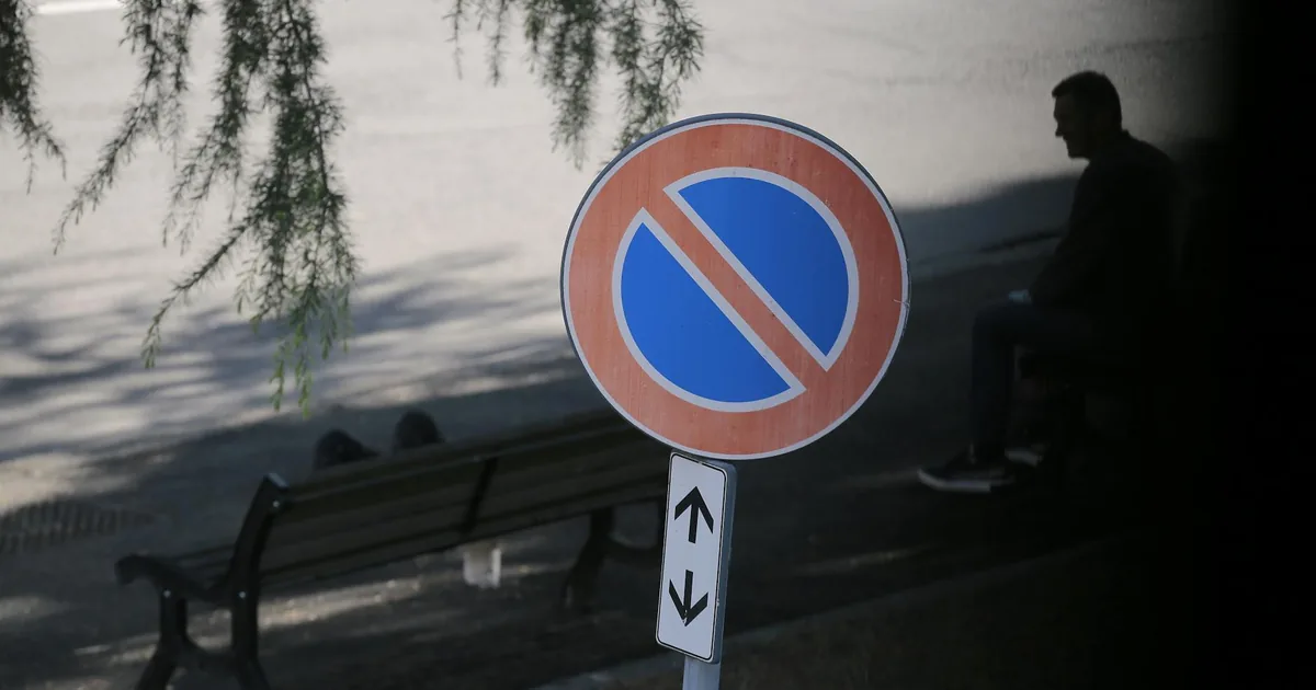 Parking Signs Guide in Perisher Valley, New South Wales — car parking spaces and facilities