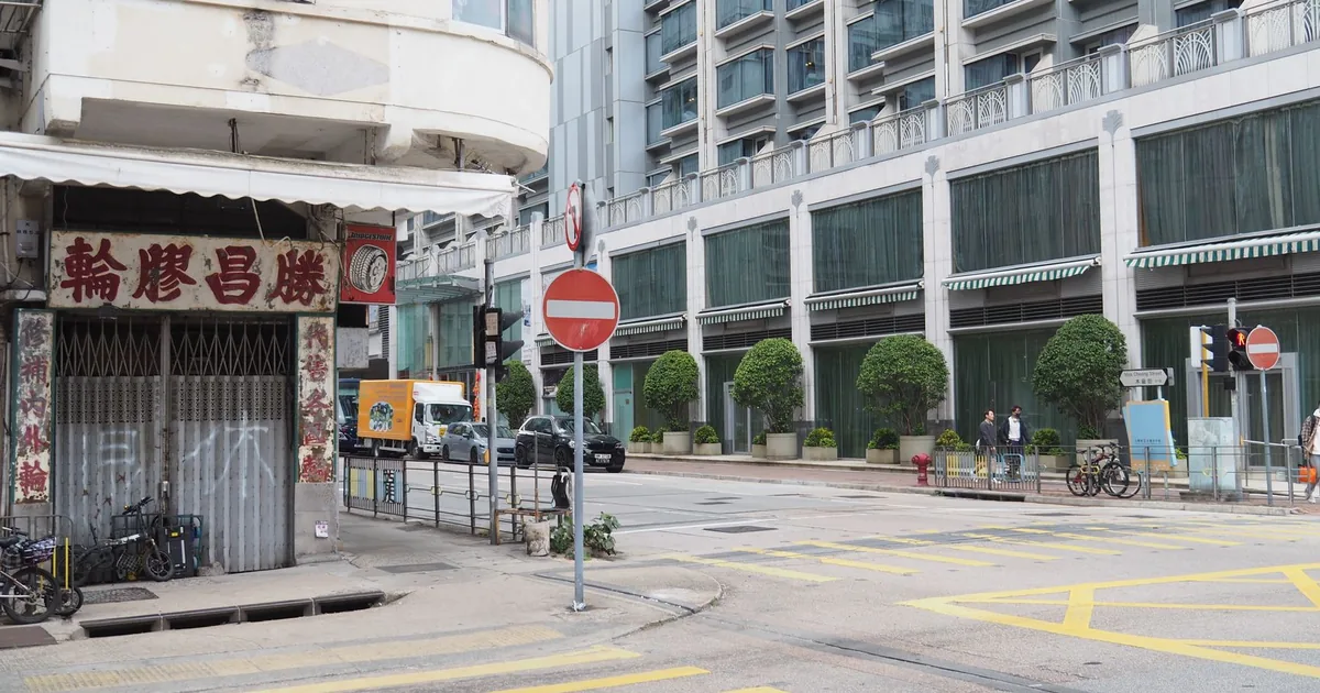 Parking Signs Guide in Tuen Mun, Hong Kong — car parking spaces and facilities