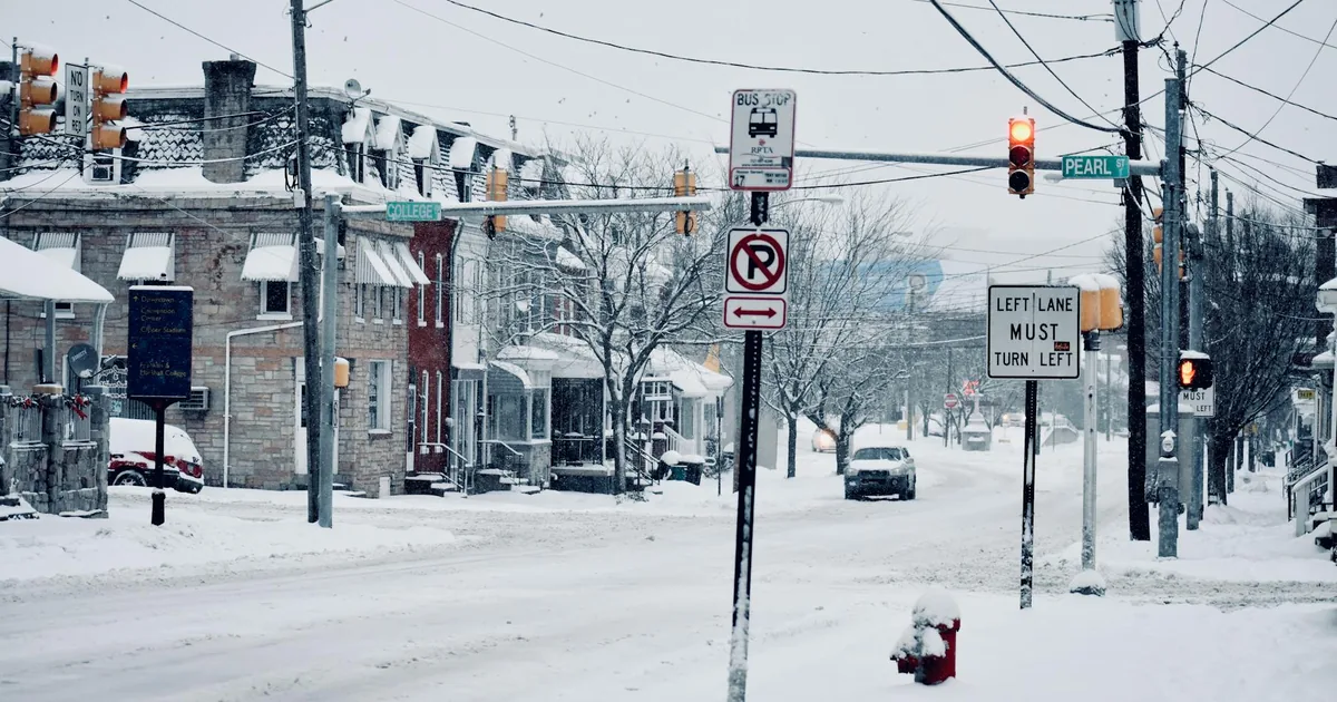 Parking Signs Guide in Western Avenue, Illinois — car parking spaces and facilities