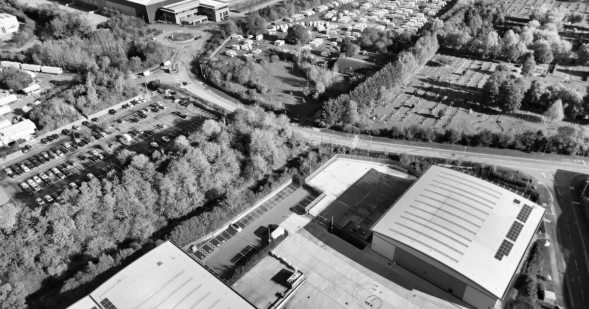 Vehicle Storage Guide in Leagrave, England — car parking spaces and facilities