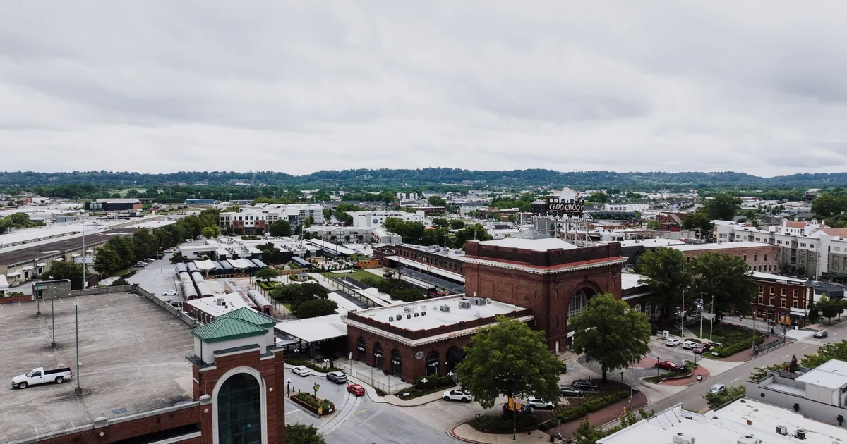 Street Parking Guide in Huntsville, Alabama — car parking spaces and facilities