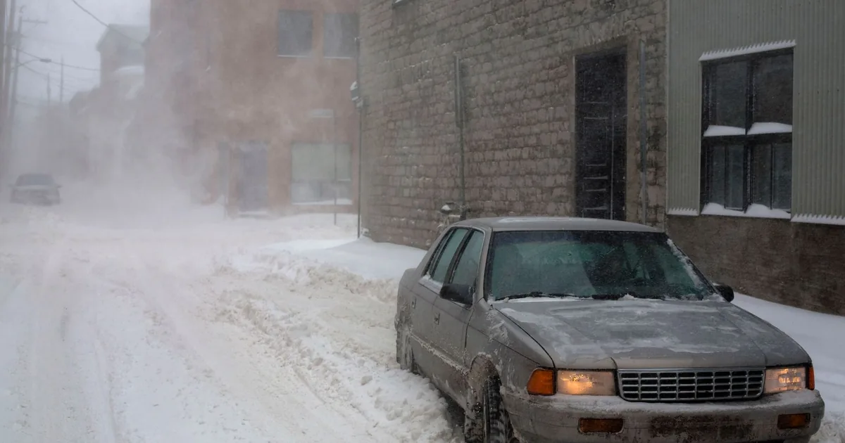 Street Parking Guide in Snow Valley, Newfoundland and Labrador — car parking spaces and facilities