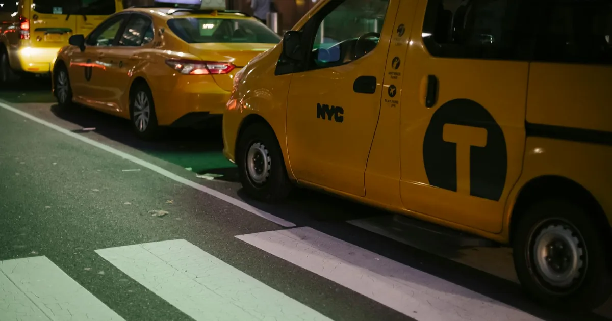 Street Parking Guide in New York, New York — car parking spaces and facilities