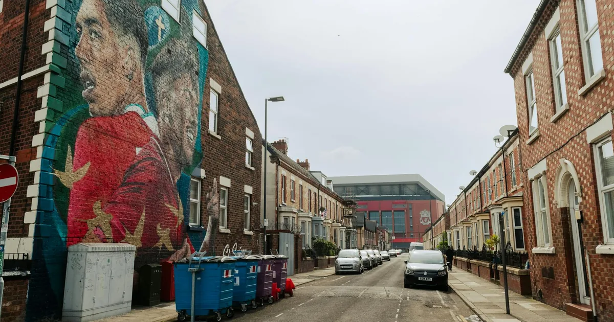 Street Parking Guide in Anfield, England — car parking spaces and facilities